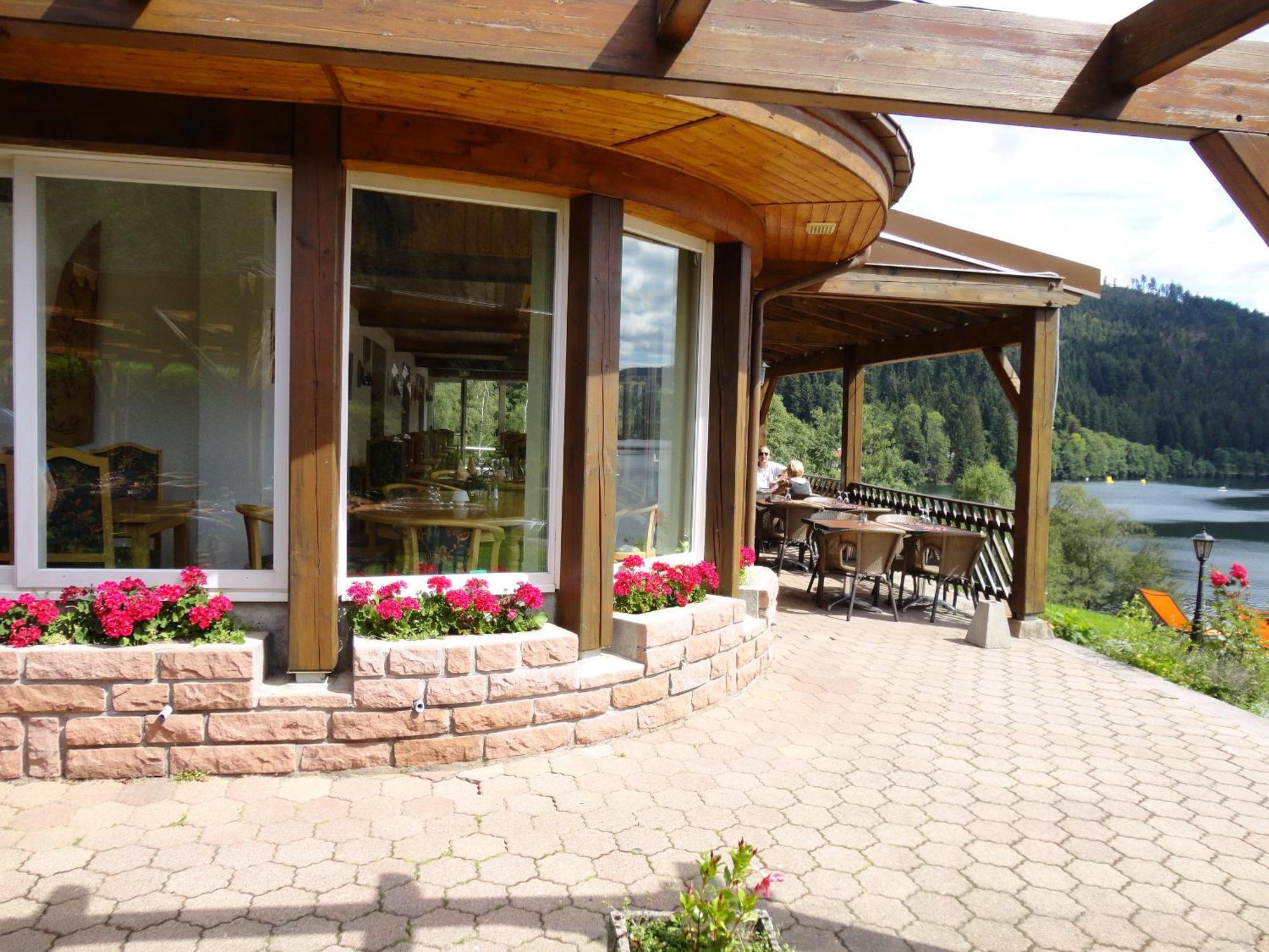 L'Auberge Au Bord Du Lac Gerardmer Exterior photo