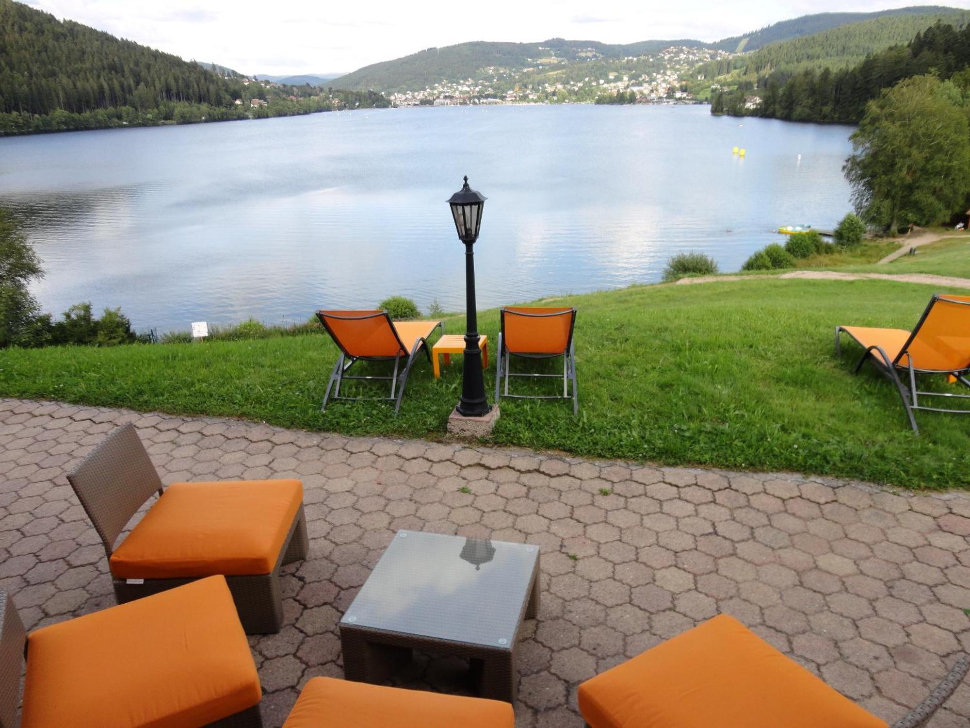 L'Auberge Au Bord Du Lac Gerardmer Exterior photo