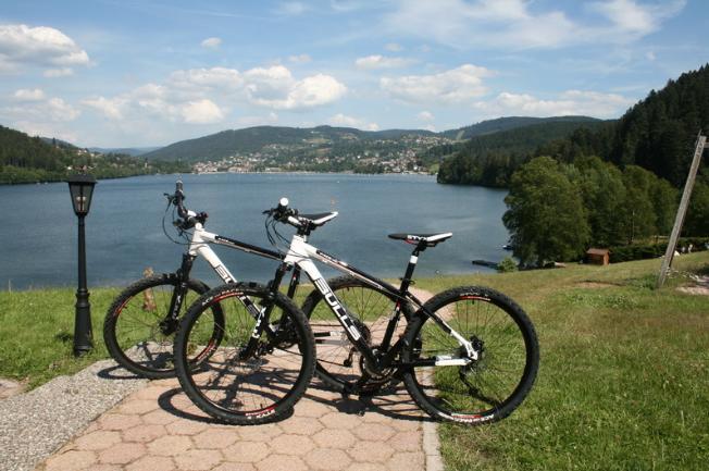 L'Auberge Au Bord Du Lac Gerardmer Exterior photo